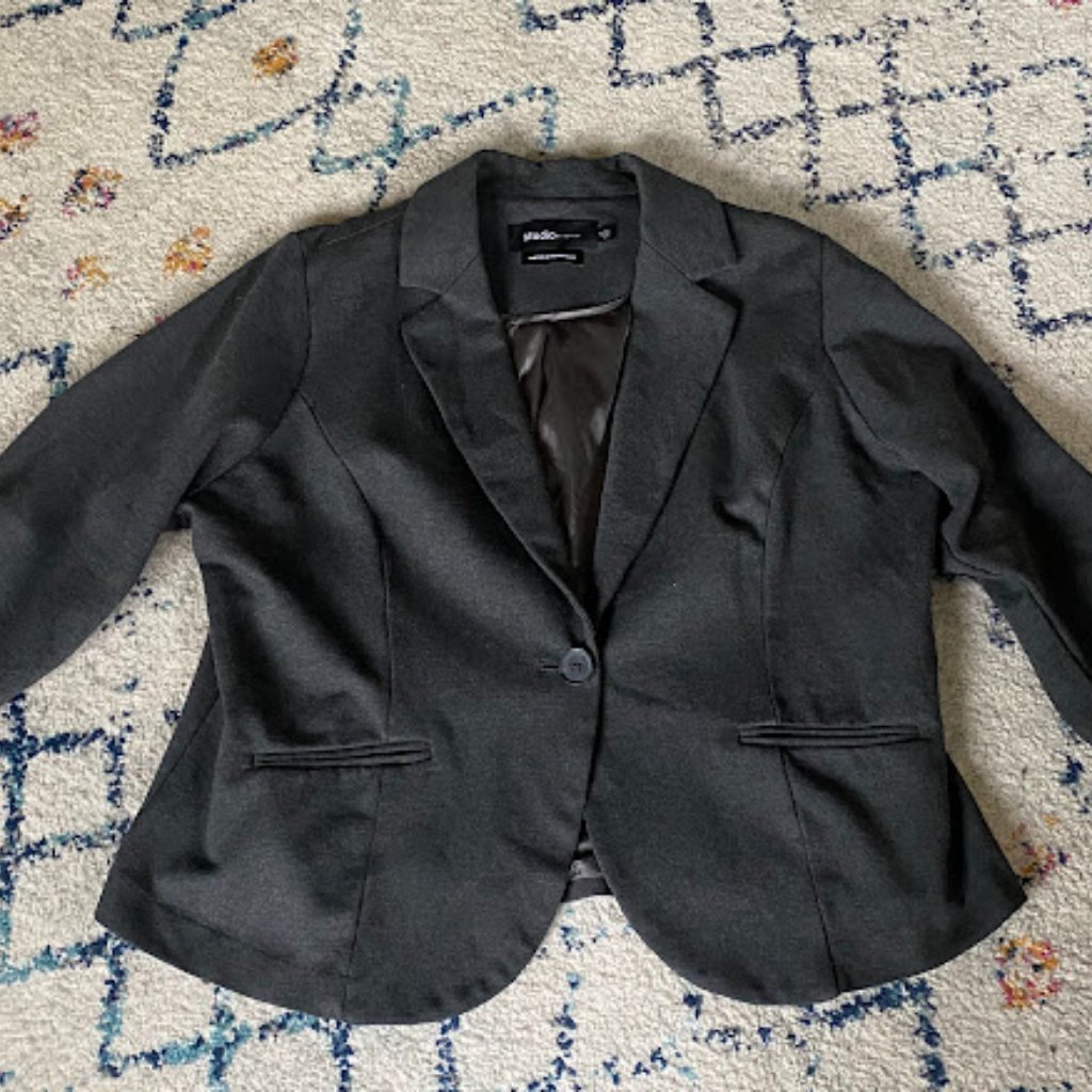 Torrid Studio Soft Grey Blazer - Size 2x
